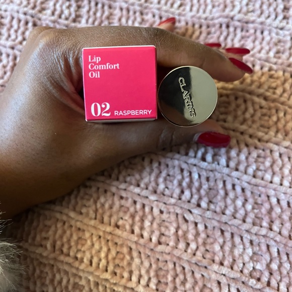 Clarins Lip Comfort Oil - Raspberry - Picture 2 of 3